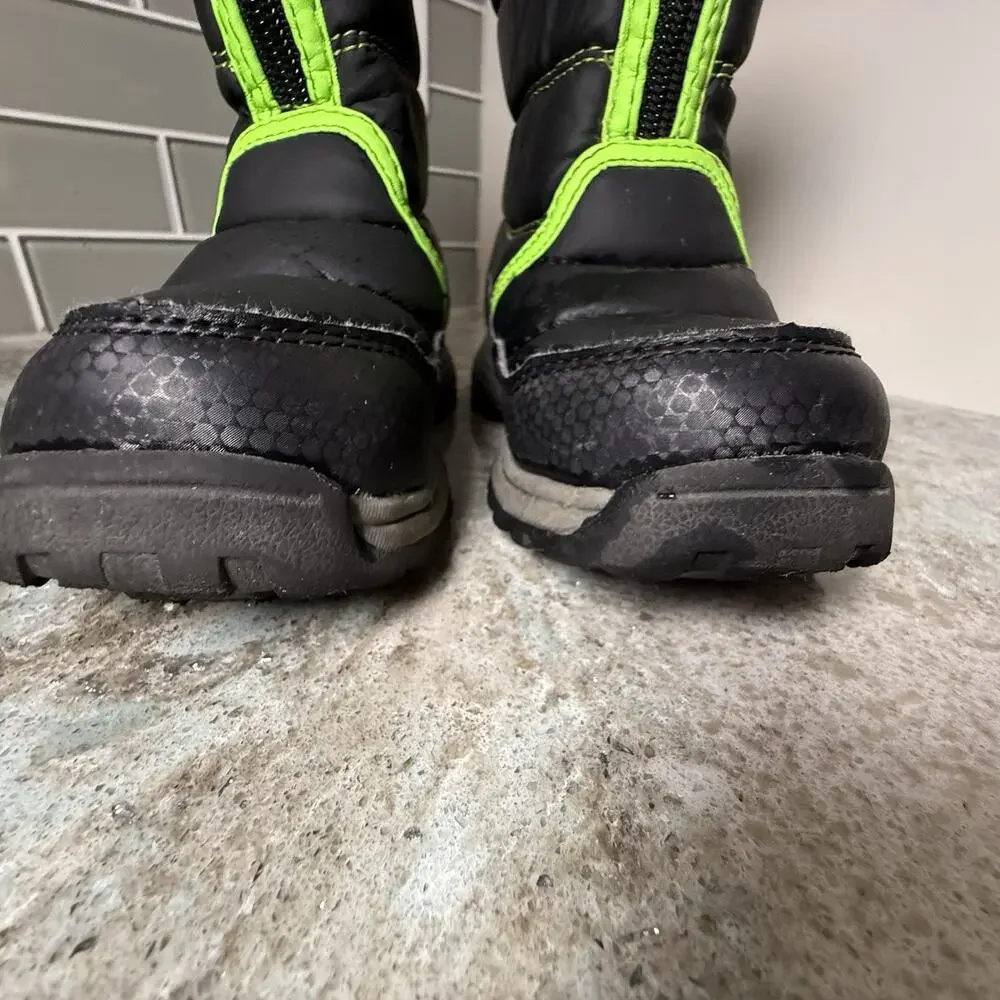 Wonder Nation Kids Snow Boots 10‎ Zip Up Fleece Water Resistant Black Neon Green